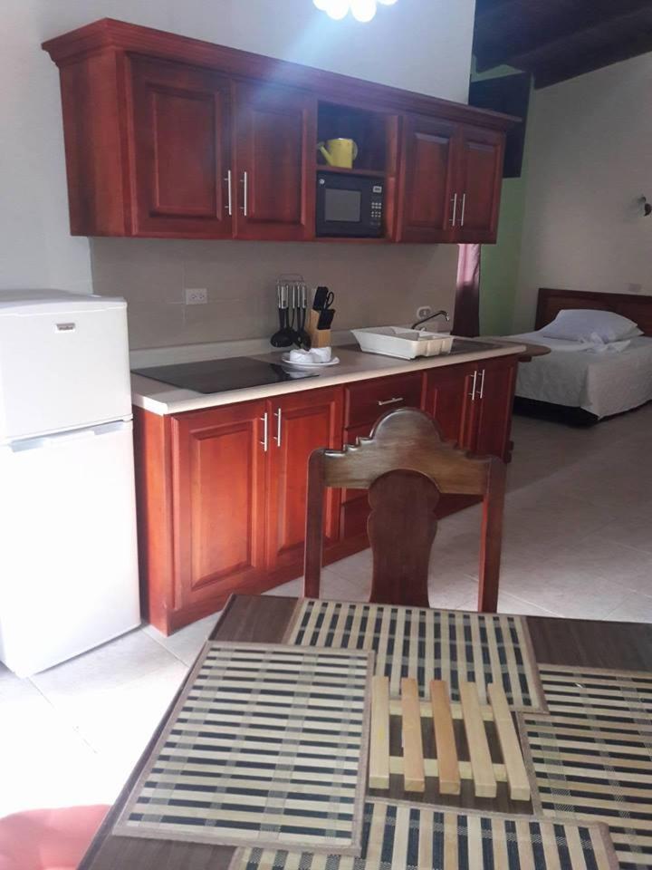 Hotel Pasabien Huite 外观 照片